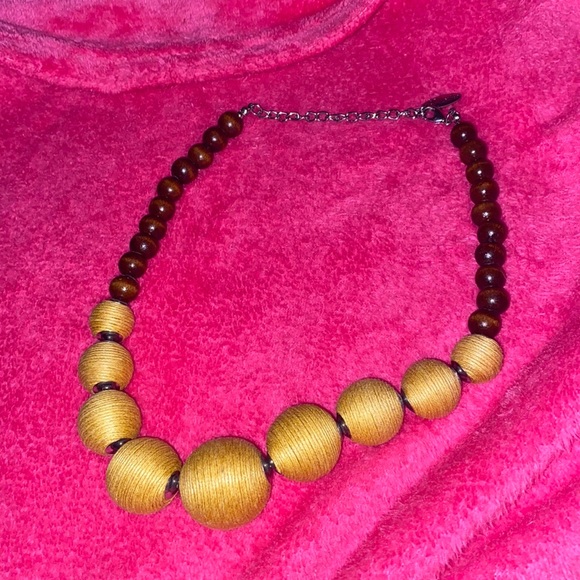 Brown wooded necklace - Picture 1 of 1